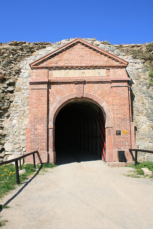 a 660